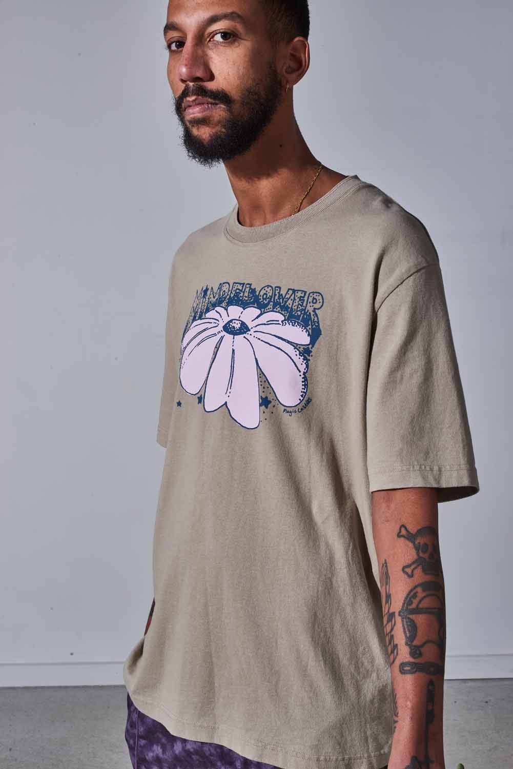 Slack - Mindflower Short Sleeve T-Shirt - Stone Grey - Archive Magic Castles