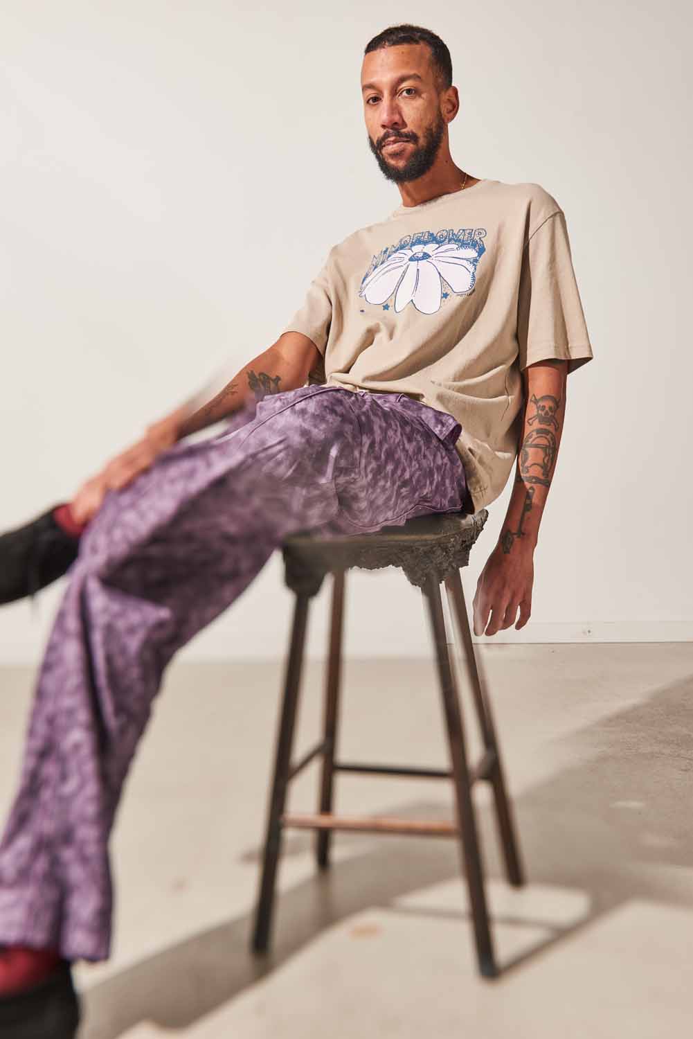 Slack - Mindflower Short Sleeve T-Shirt - Stone Grey - Archive Magic Castles